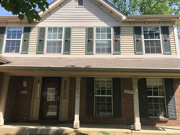 2nd image of 851 Fawnhill Dr