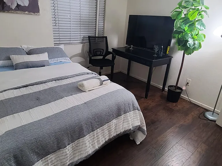 12828 Ramona Blvd #19 — Photo 7