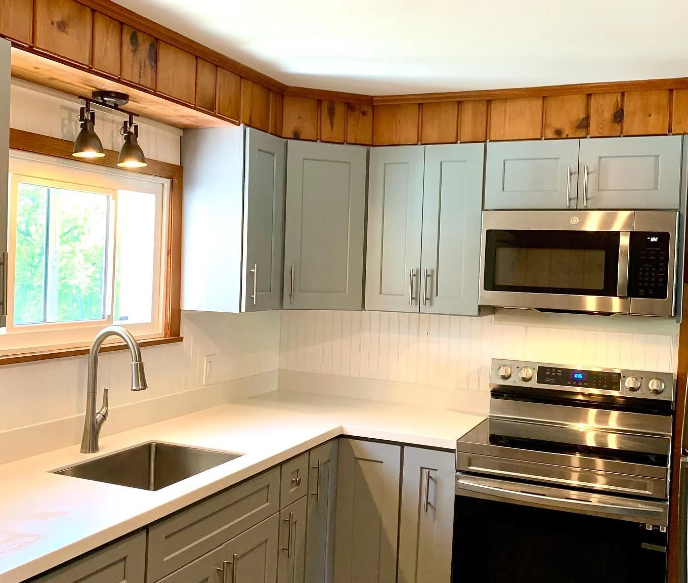 2 bed, 1000 sqft, $2,375 — Photo 3
