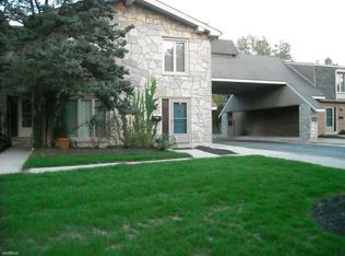 3600 Reed Rd #4, Columbus, OH 43221