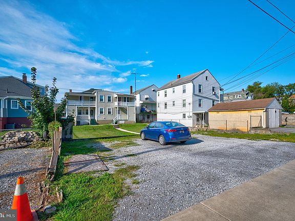 4th image of 216-218 W Wilson Blvd