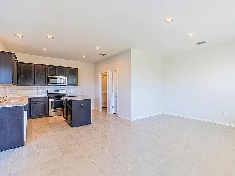 27910 Dana Creek Dr — Photo 8