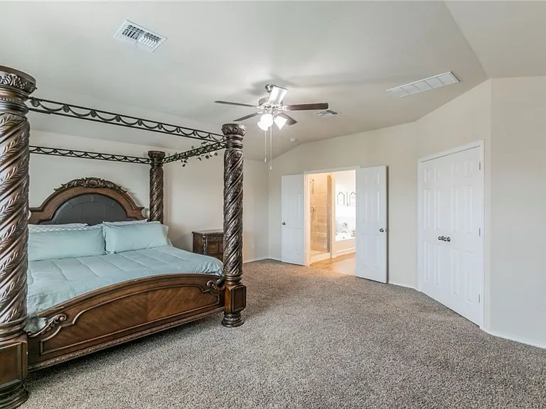 2824 Jackal Dr — Photo 15