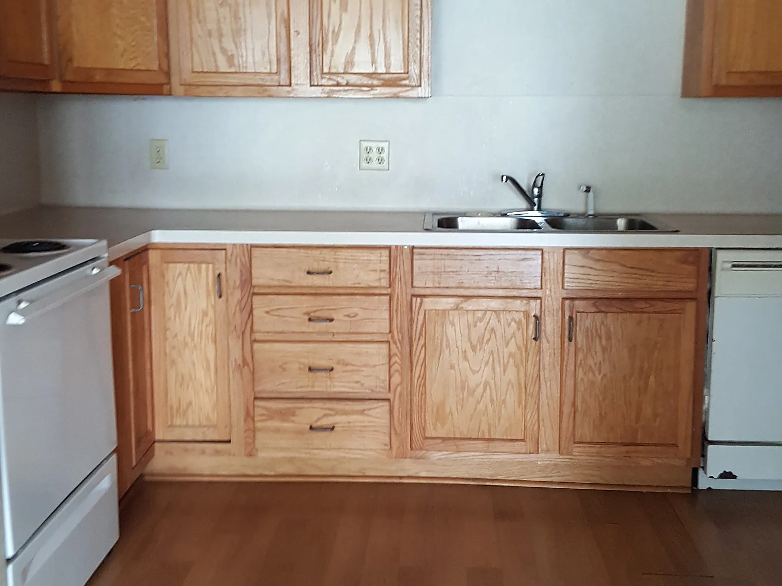 3 bed, $875 — Photo 3