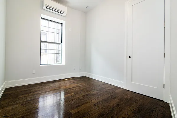 Rented by Nooklyn NYC LLC | media 6