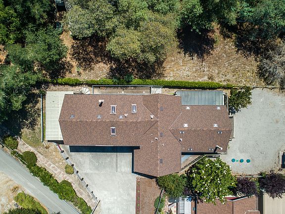 5th image of 150 Firehouse Ln
