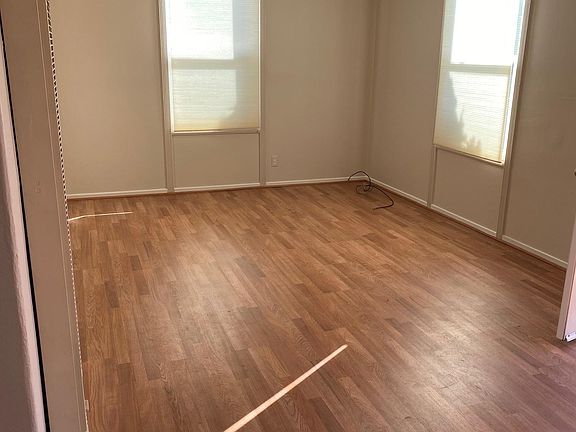 3rd image of 2919 Humphrey Ave
