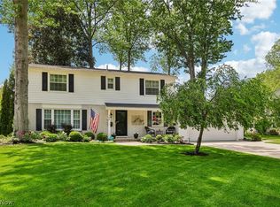 166 Glenview Dr, Avon Lake, OH 44012