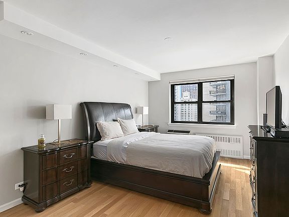 4th image of 357 E 57th St APT 11E