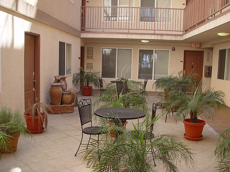 709-711 YALE ST/700 N. HILL PL LOS ANGELES, CA 90012 — Photo 21