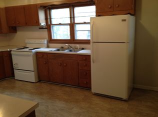 423 S 1st St, Blackwell, OK 74631
