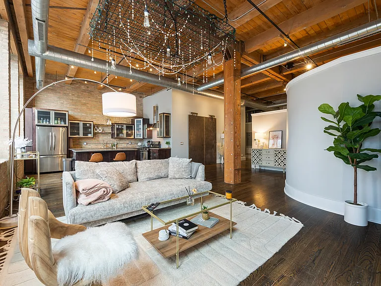 1101 W Lake St #3C — Photo 7