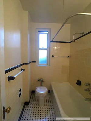 Rented by Sovereign Associates | media 35