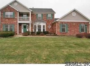 7421 Lonewolf Ct, Fairview Heights, IL 62208
