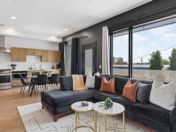 4th image of 920 King Hollands Ave #209