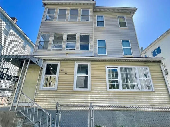 169 Ingleside Ave, Worcester, MA 01604