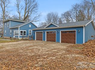320 Mill St, Saranac, MI 48881