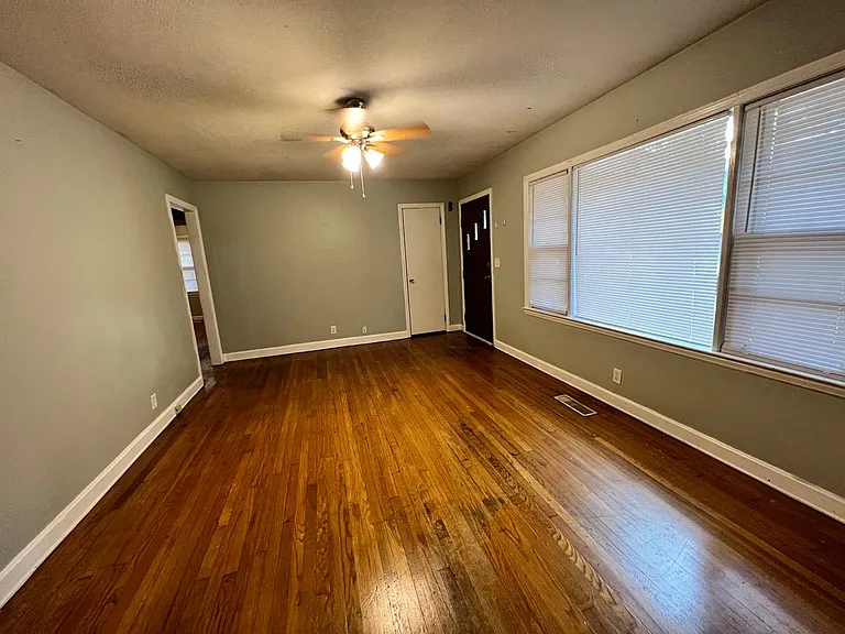 115 Dewey St — Photo 13