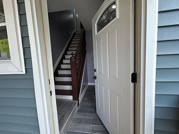 3rd image of 2709 S 59th Ct