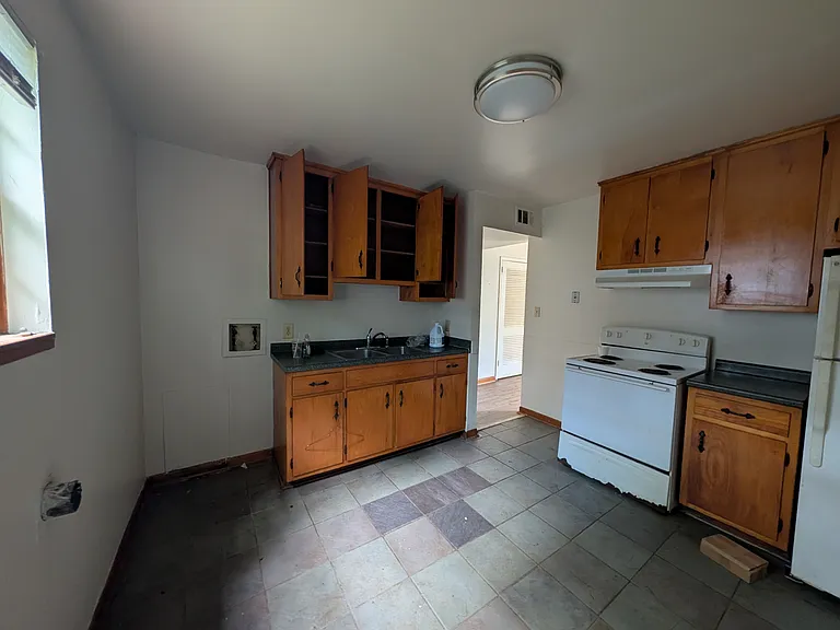 1133 Elm Ave #B — Photo 8