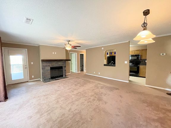 3rd image of 5062 Seven Pine Circle #6