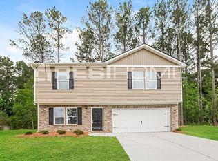 205 Chimney Ridge Ln, Covington, GA 30014