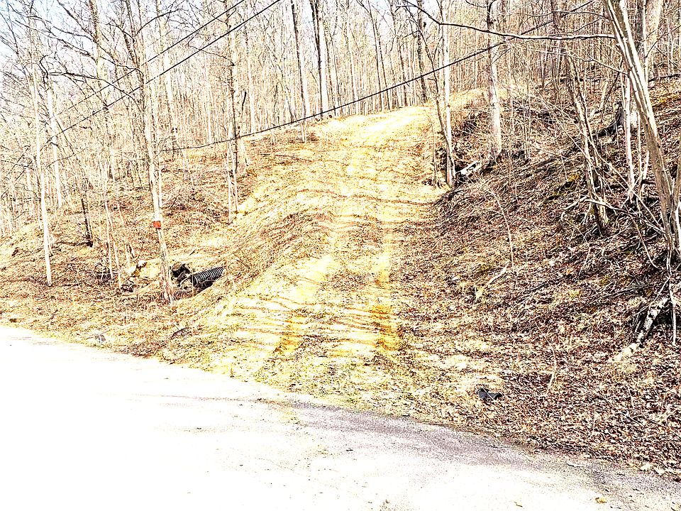 1st image of Pine Grove Rd