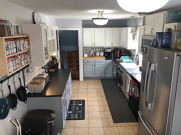 4th image of 13324 Donnelly Ave