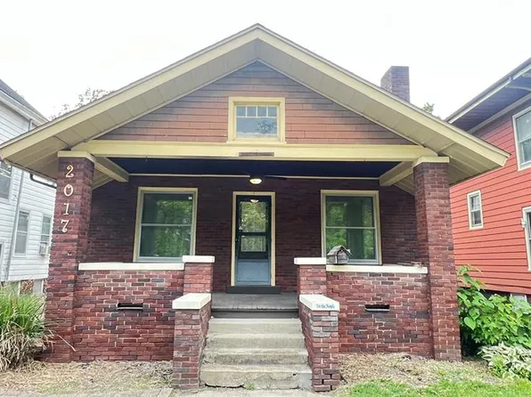 2017 S 6th St, Springfield, IL 62703