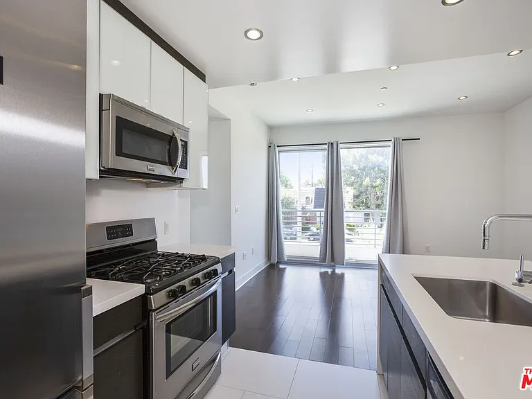 7857 W Manchester Ave #110 — Photo 11