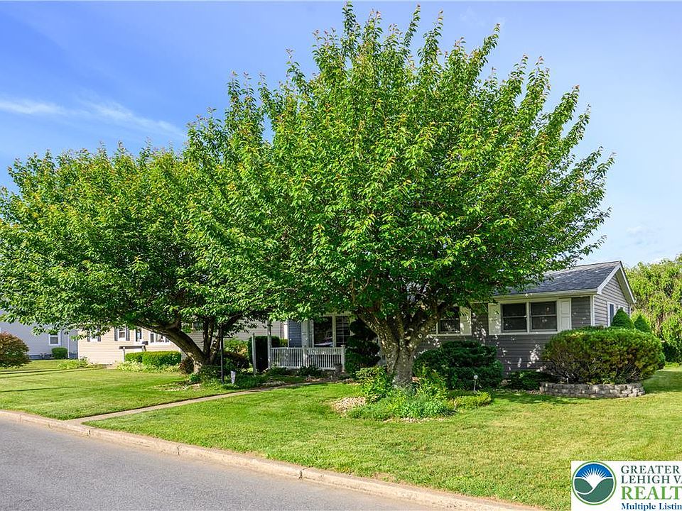 1167 8th St, Catasauqua, PA 18032 | Zillow