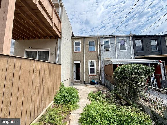 2nd image of 1222 Bayard St