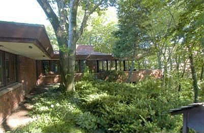 3rd image of 2704 Highland Ct