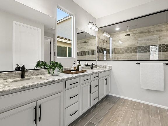 Owner s Bath