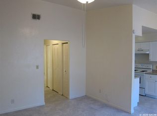 1945 SW 69th Dr, Gainesville, FL 32607