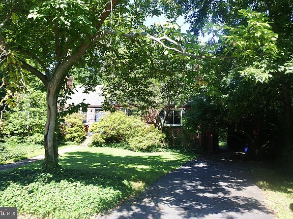 3rd image of 2608 Jeanne St