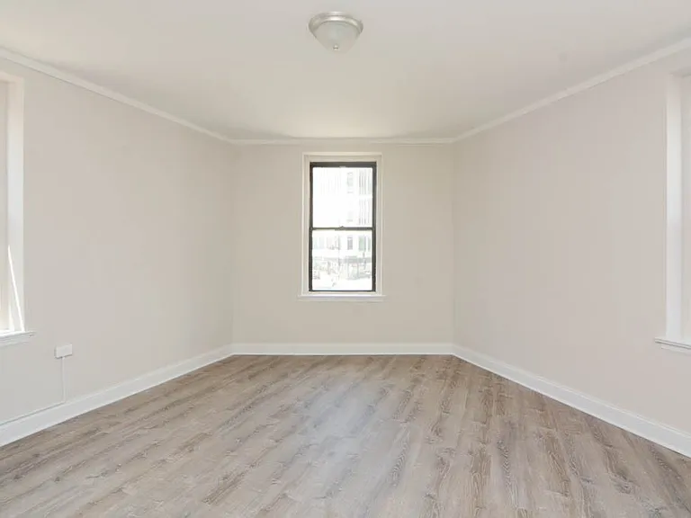 3335 W Diversey Ave #201 — Photo 5