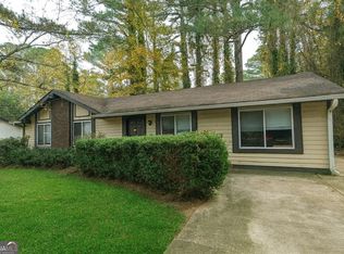 9020 Sterling Ridge Ln, Jonesboro, GA 30238