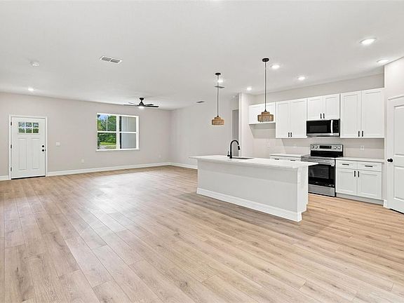5th image of 41325 ROYAL TRAILS ROAD