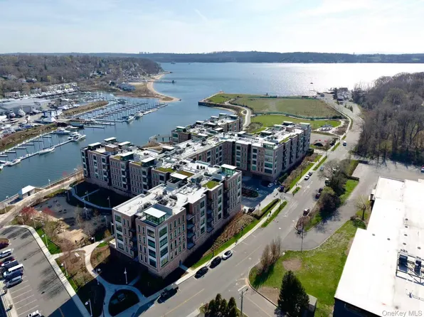 100 Garvies Point Road #1304, Glen Cove, NY 11542
