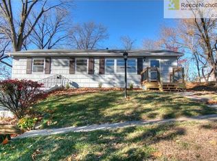 7202 N Walnut St, Gladstone, MO 64118