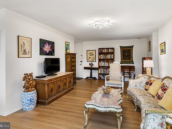 4th image of 3600 Conshohocken Ave APT 716