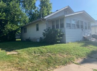 318 Center St, Waterloo, IA 50703