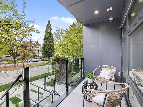 2nd image of 2135 E Pender St #202