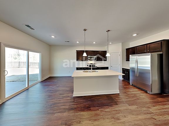 5th image of 627 Rivermist Dr