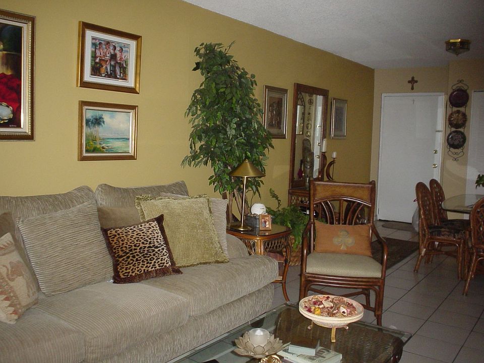 1st image of 854 NW 87th Ave APT 309