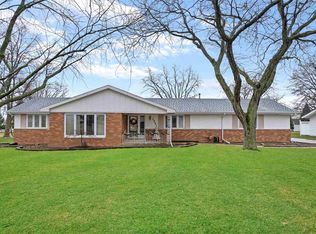 1231 Pelham Dr, Fort Wayne, IN 46825