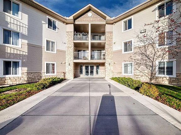 2nd image of 2371 Eversyde Ave SW #2105