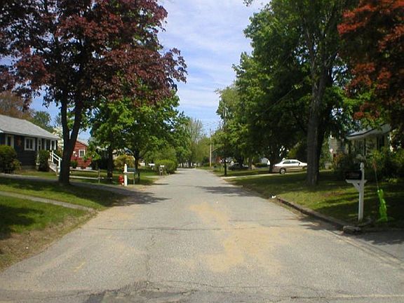 5th image of 15 Glenwood Ave