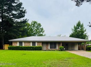738 Black Oak Cir, Pearl, MS 39208